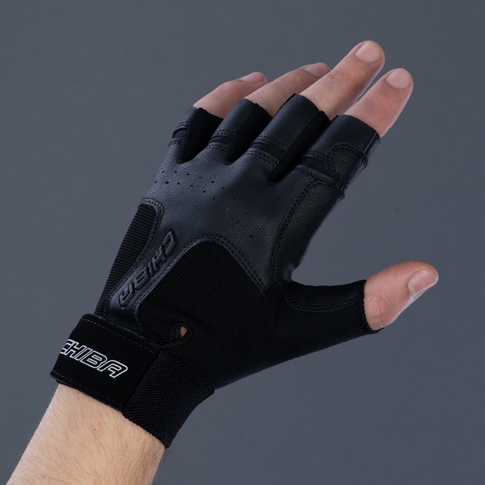 Classic black/10